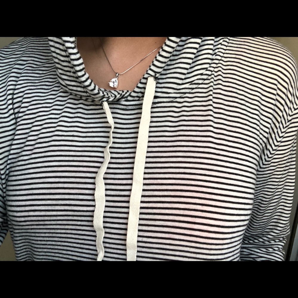 Brandy Melville one size Blackwhite  pullover